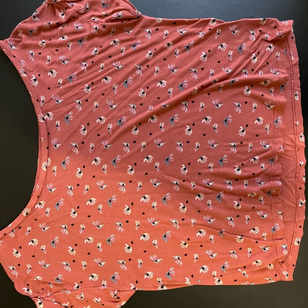 Cute coral floral top
